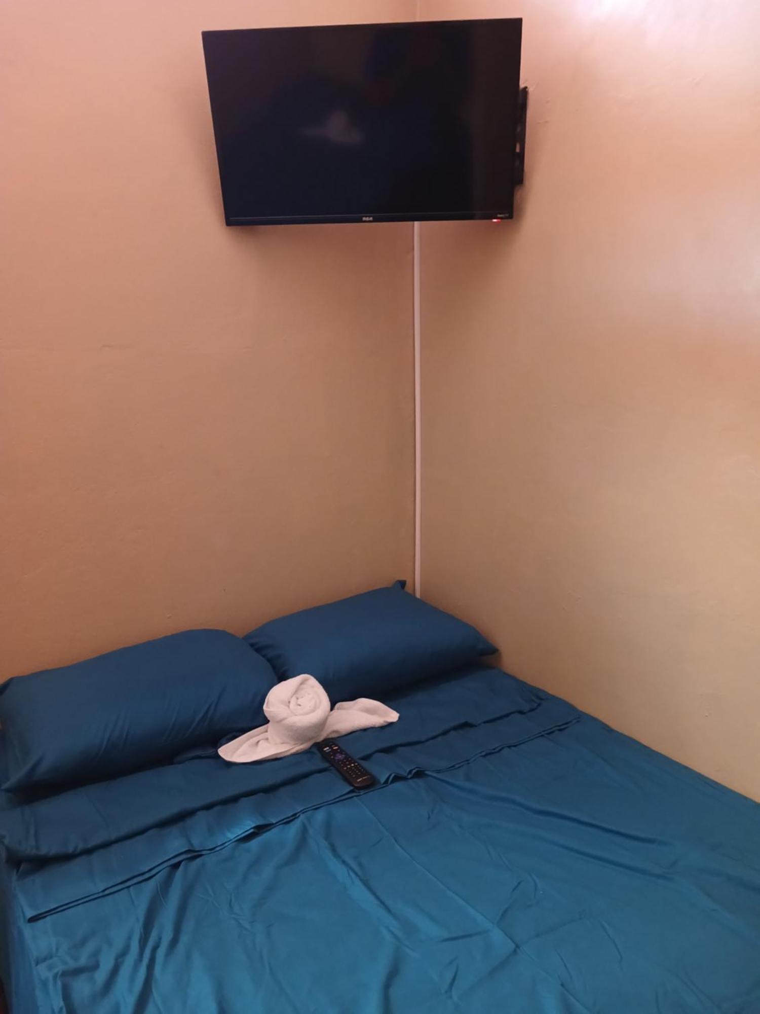 Loma Alta Home Санта Ана Екстериор снимка